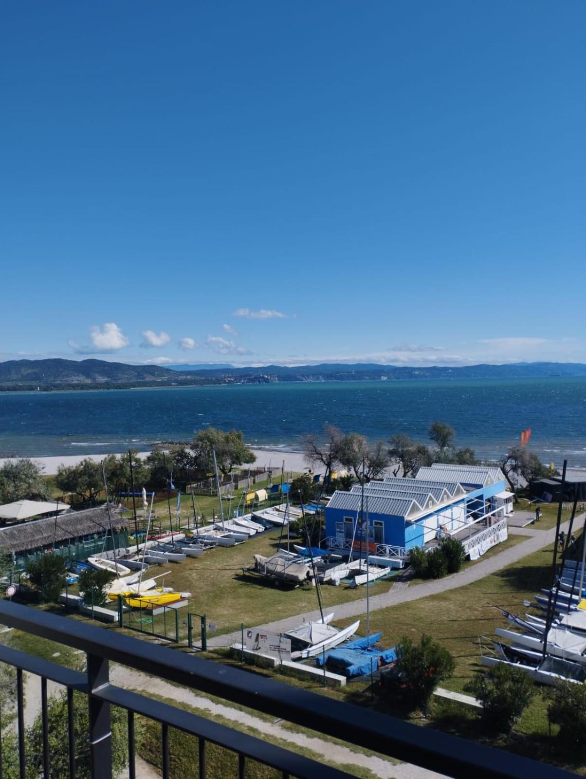 Appartamento Luxury Vista Mare Per 6 Persone A Marina Julia Dış mekan fotoğraf